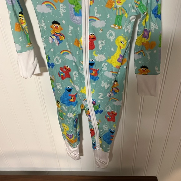 Sesame STREET NWOT LITTLE SLEEPIE - Picture 3 of 4